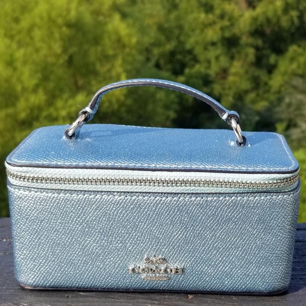 (ON HOLD) COACH Vanity Box Case - Picture 8 of 10